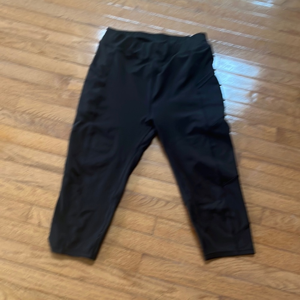 Black leggings